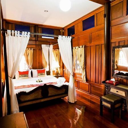 Jaroenrat Resort Szamutszongkhram Szoba fotó