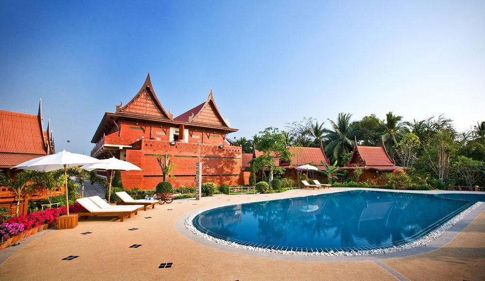 Jaroenrat Resort Szamutszongkhram Kültér fotó