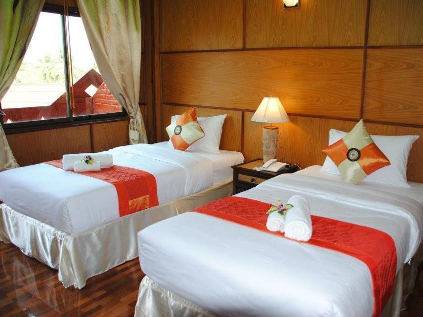 Jaroenrat Resort Szamutszongkhram Kültér fotó